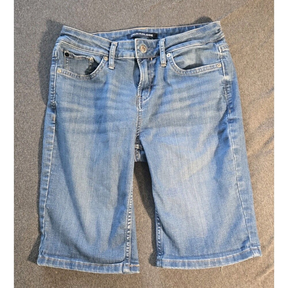 Calvin Klein Shorts Size 4 Womens City Short Bermuda Light Wash Blue Denim Y2k